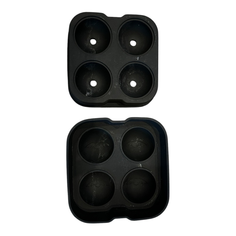 Black Silicone Ice Cube Tray 4 round ice cubes